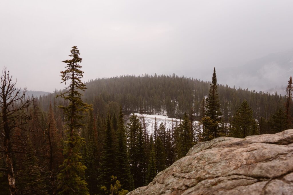 View of hike to Dream Lake