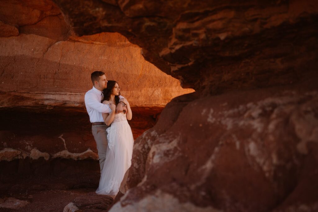 A beautiful keyhole with vibrant red light at Garden of the Gods