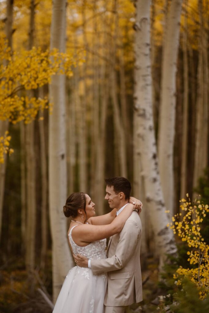 Wedding portraits with the ultimate Fall aesthetic