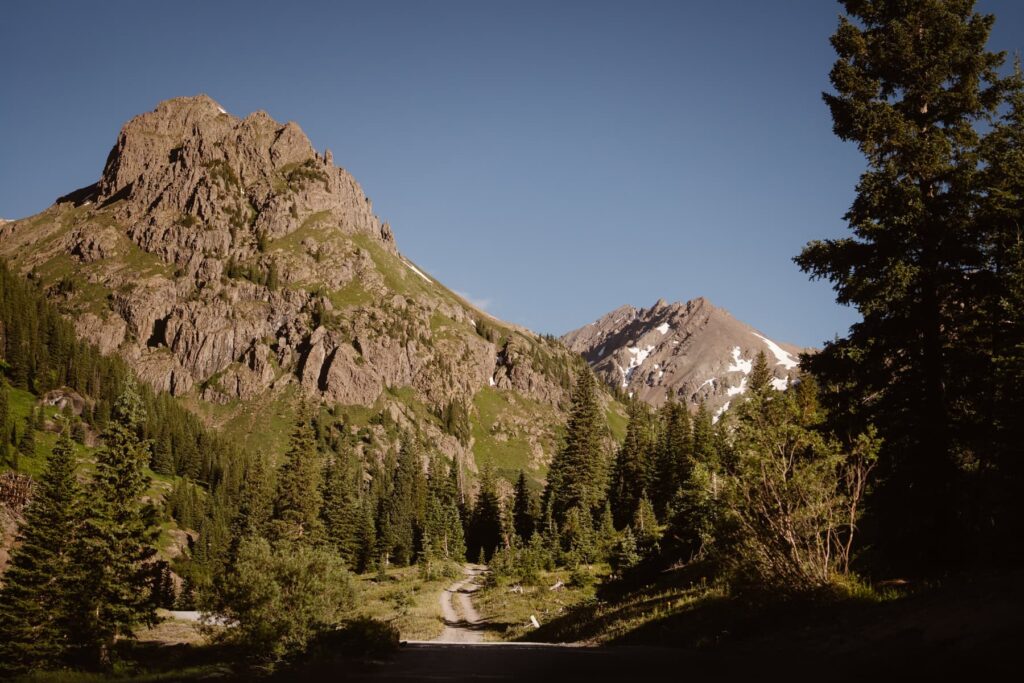 An intimate wedding day in the mountains of Colorado