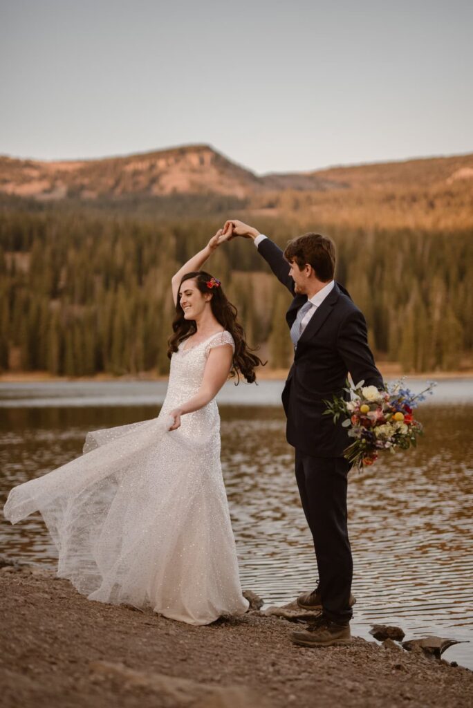 Romantic outdoor first dance photos