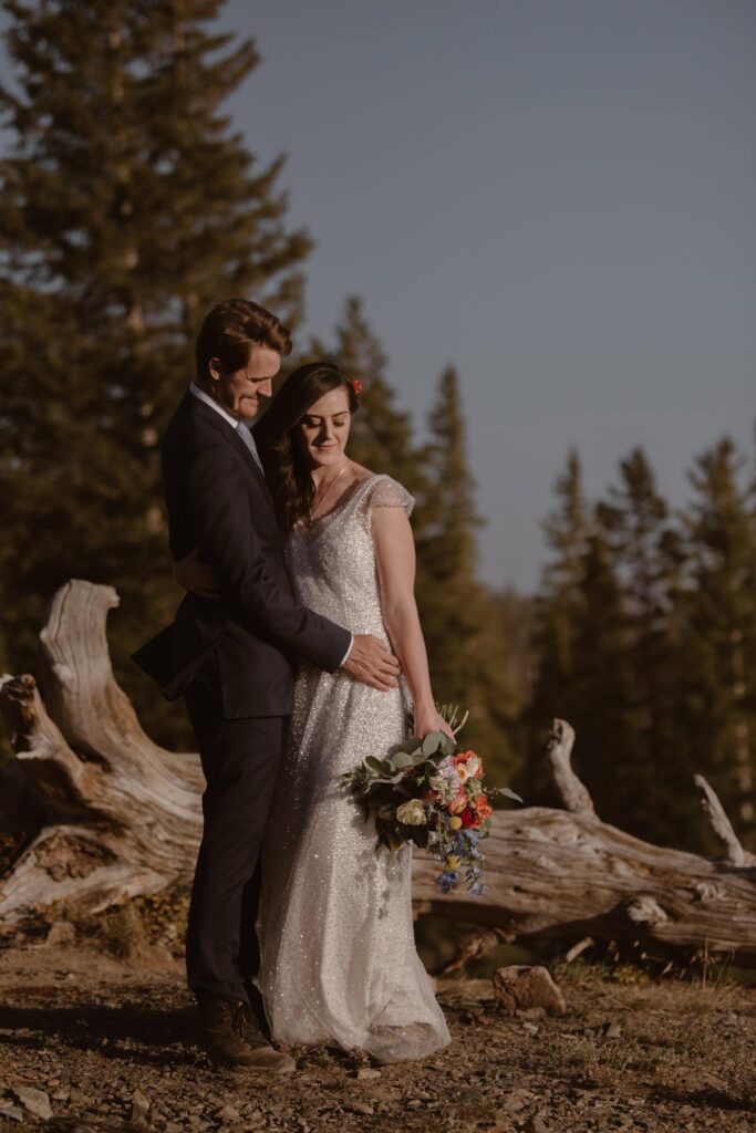 Romantic outdoor wedding photos of bride and groom in Colorado