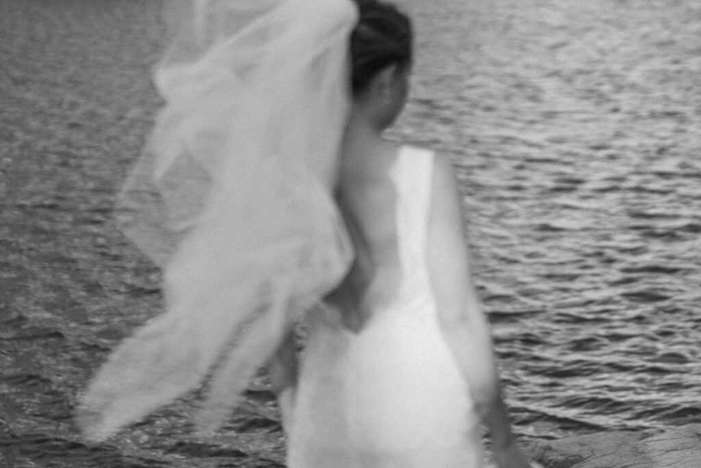 Romantic photos of bride by the lake