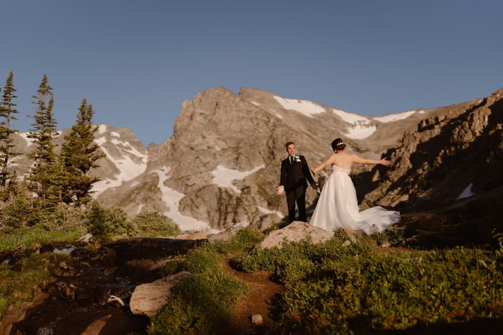 Bride and groom seeing each other for the first time