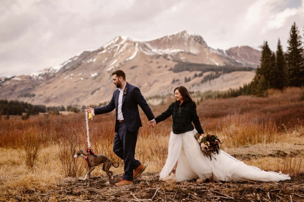 Bride and groom photos in Crested Butte