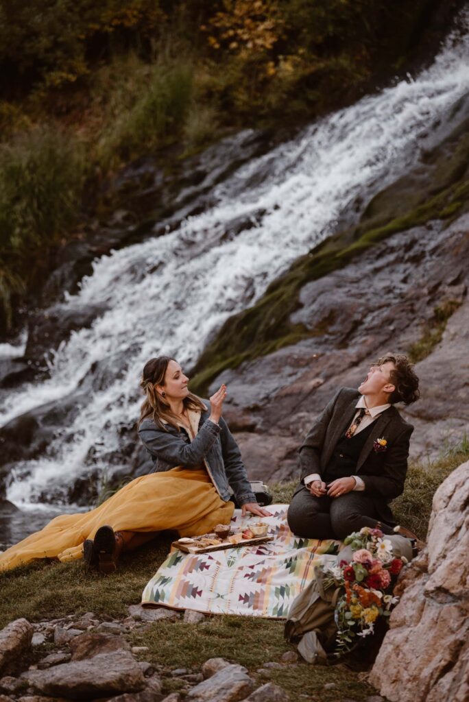 Rocky Mountain National Park wedding timeline for picnic