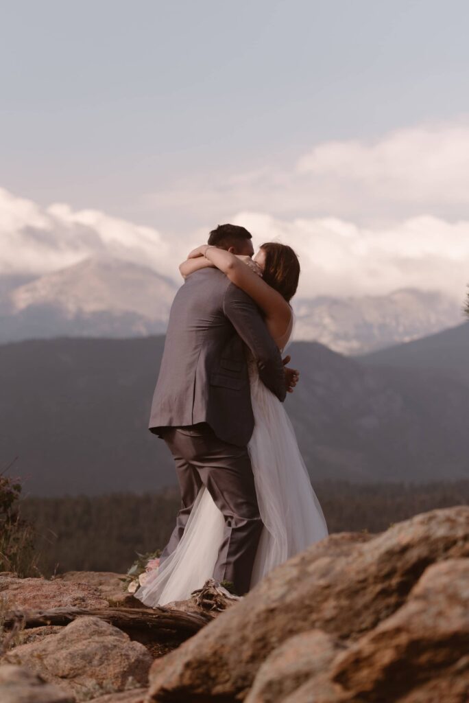 3M Curve Elopement