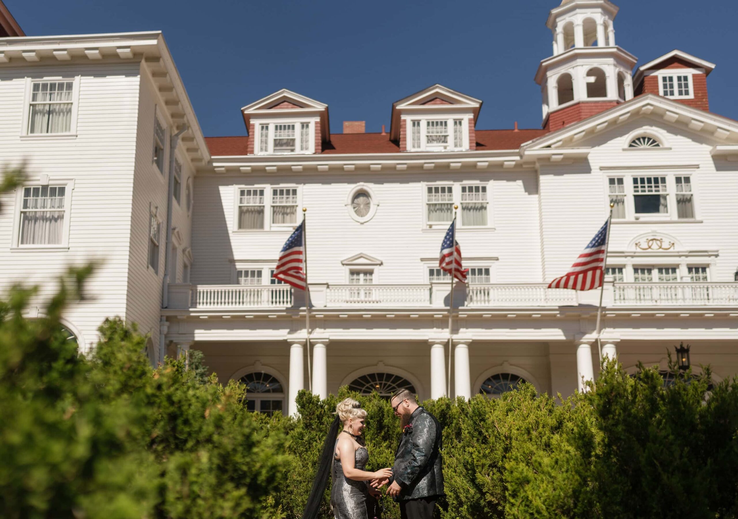 Hedge maze wedding photos