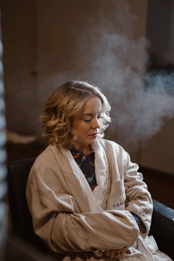 Dramatic getting ready bridal photos