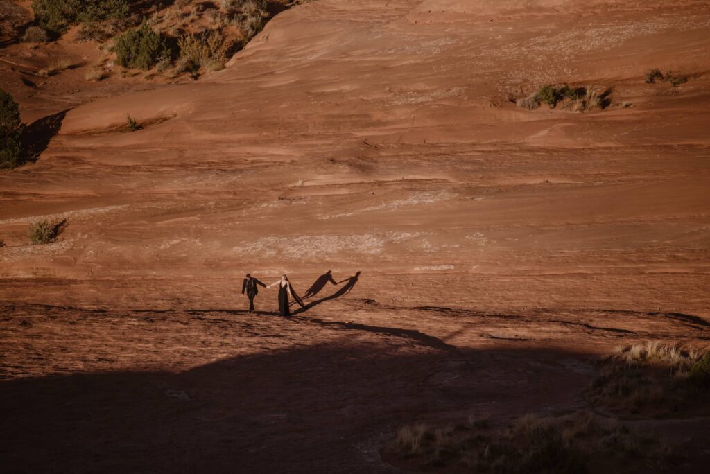 Dramatic wedding photos in Arches National Park