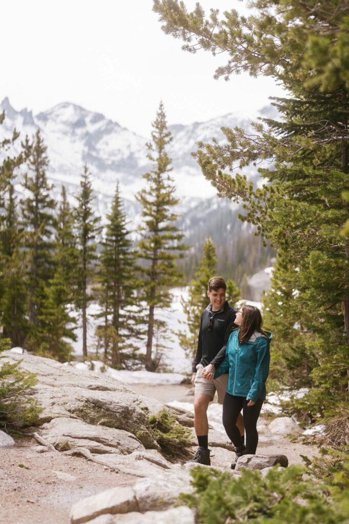 Mills Lake engagement photos on hiking trail
