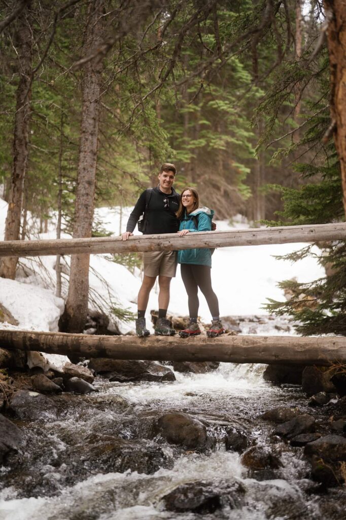 Hiking engagement photos at Mills Lake