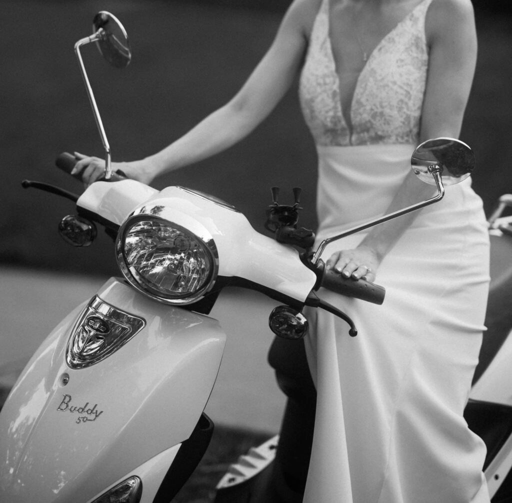 Detail photo of Buddy scooter with bride