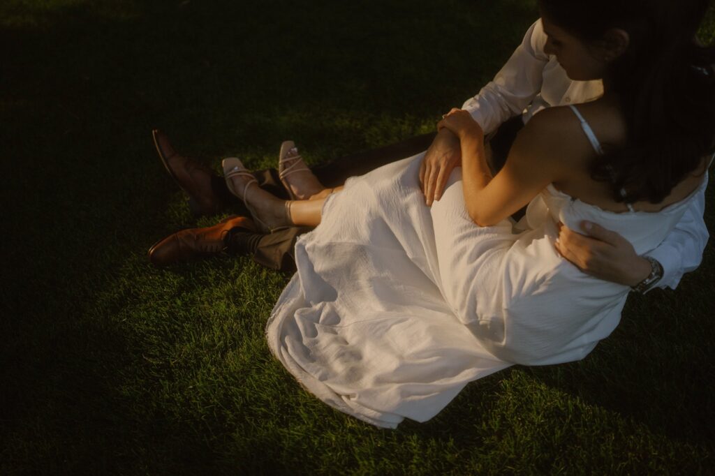 Unique couples poses for candid engagement photos
