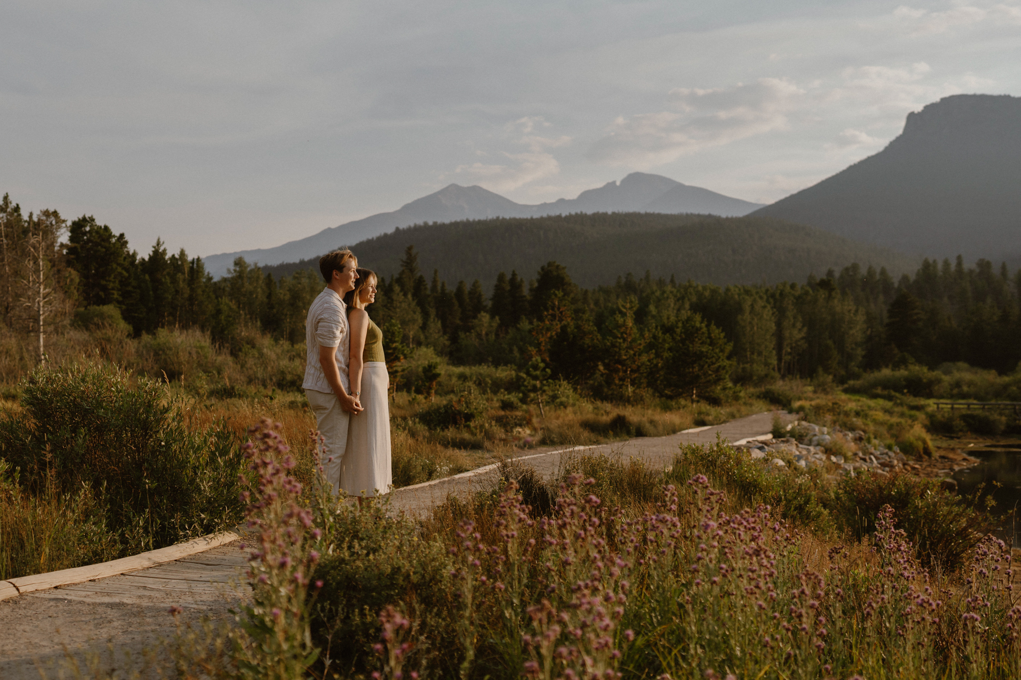 Lakeside engagement photos at sunset