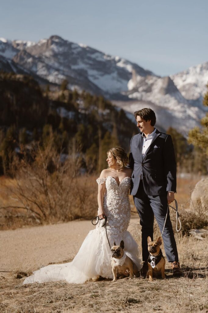 Moraine Park wedding photos with dogs