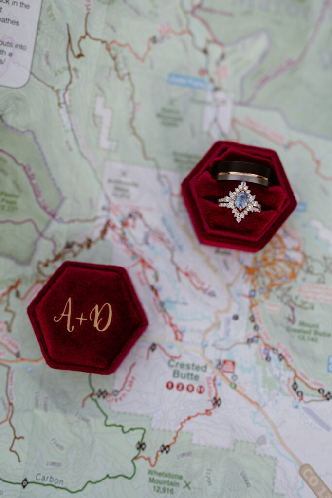 Wedding rings with Colorado map