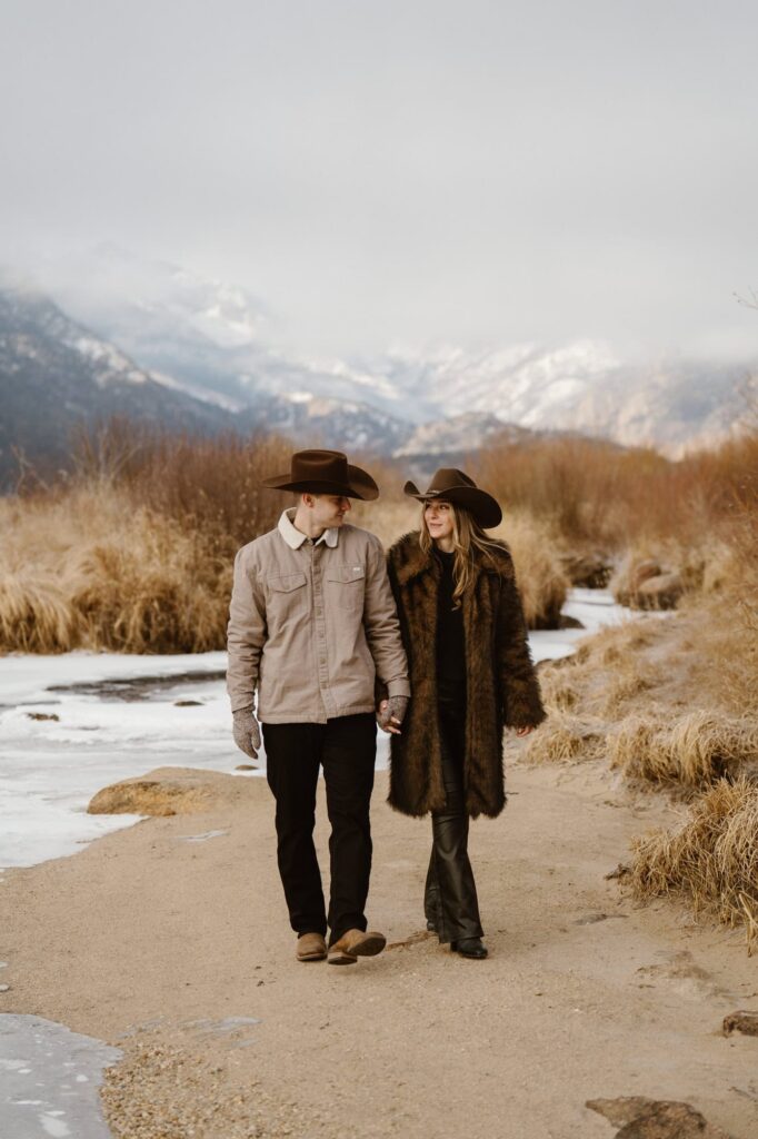 Western engagement photos in winter in the Colorado mountains
