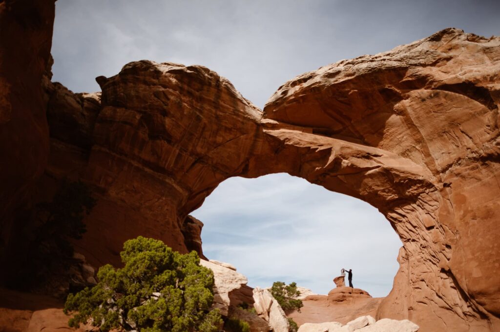 Arches National Park wedding portraits at Broken Arch