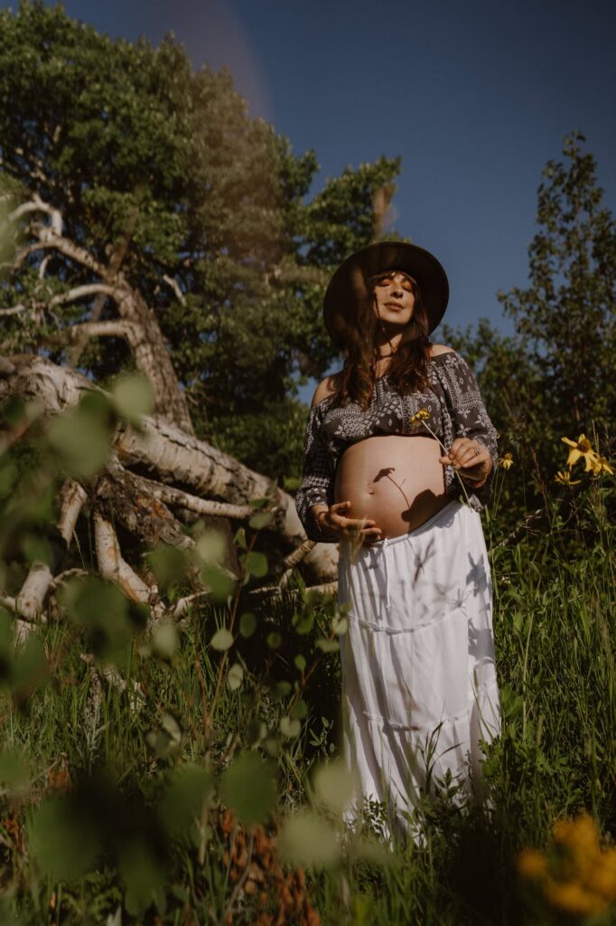 Boho maternity outfit