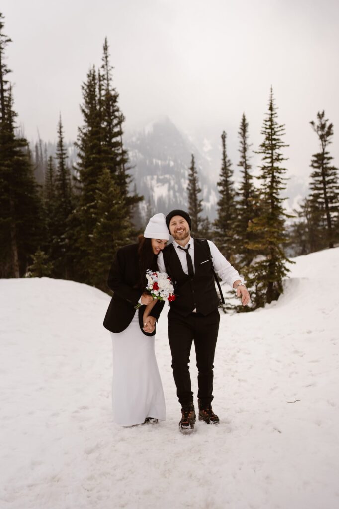 Snowy elopement photos at Dream Lake