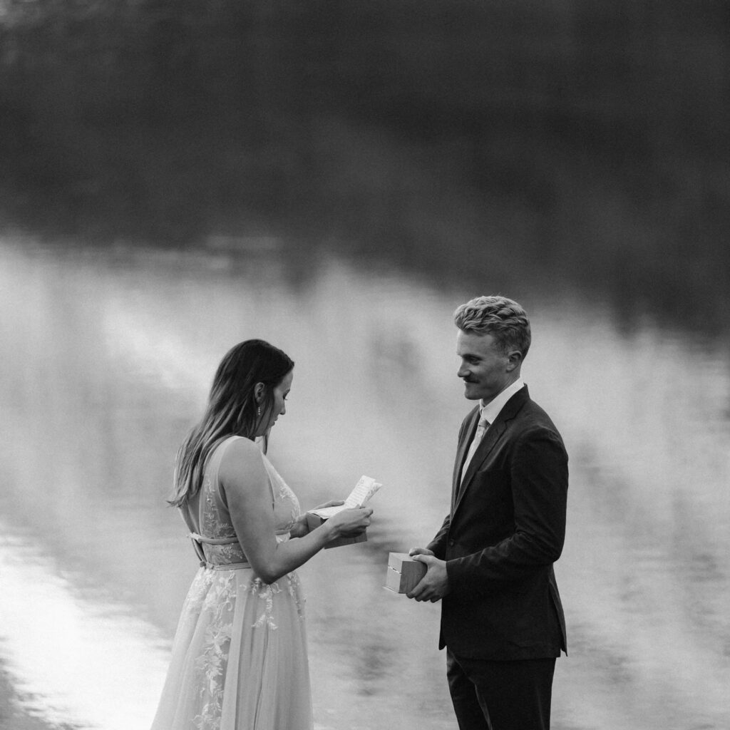 Close up of bride and groom at an alpine lake in Crested Butte, Colorado
