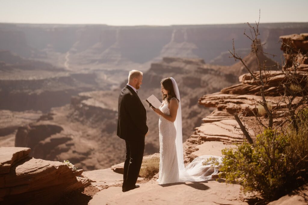Couple exchanging vows at Dead Horse Point State Park