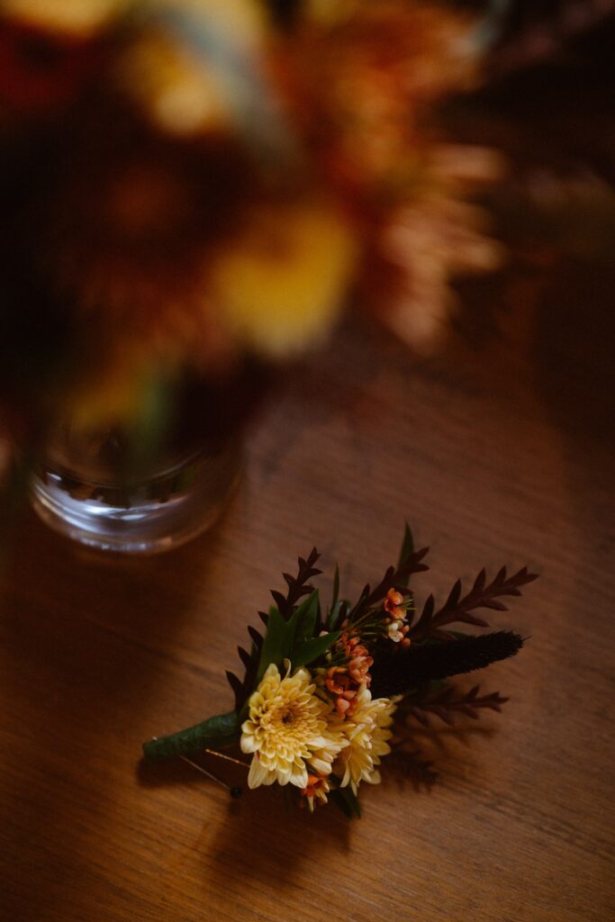 Florals for a Fall wedding in Rocky Mountain National Park