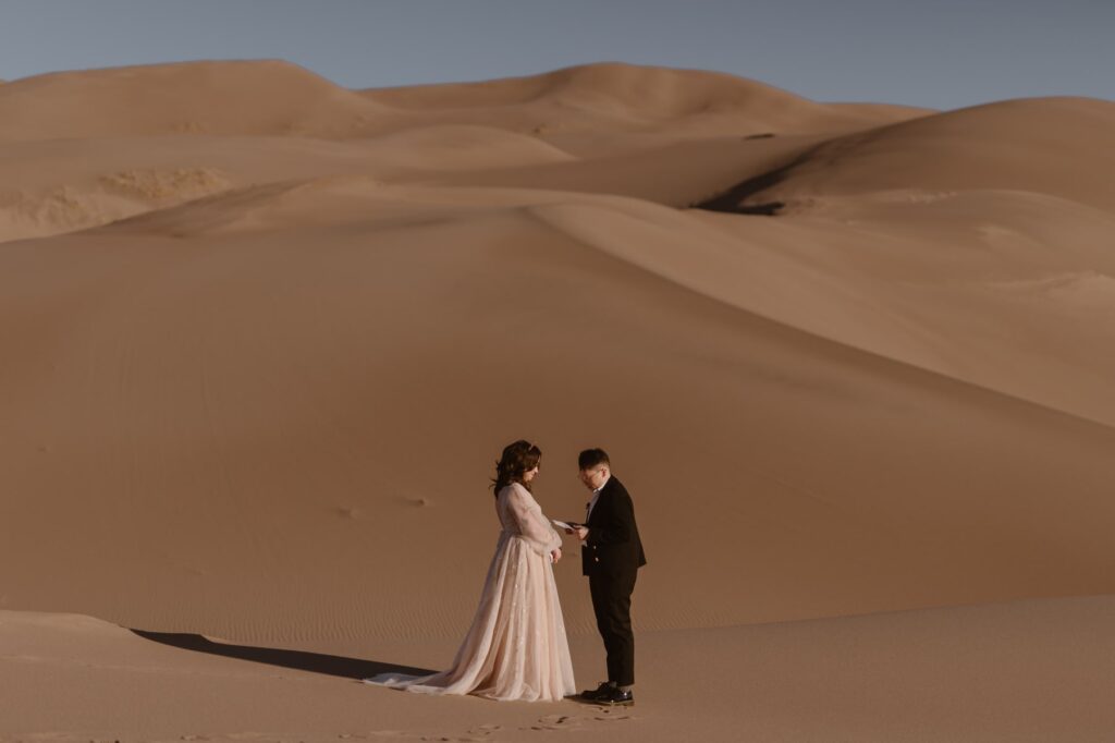 Couple eloping at Great Sand Dunes National Park with an elopement ceremony